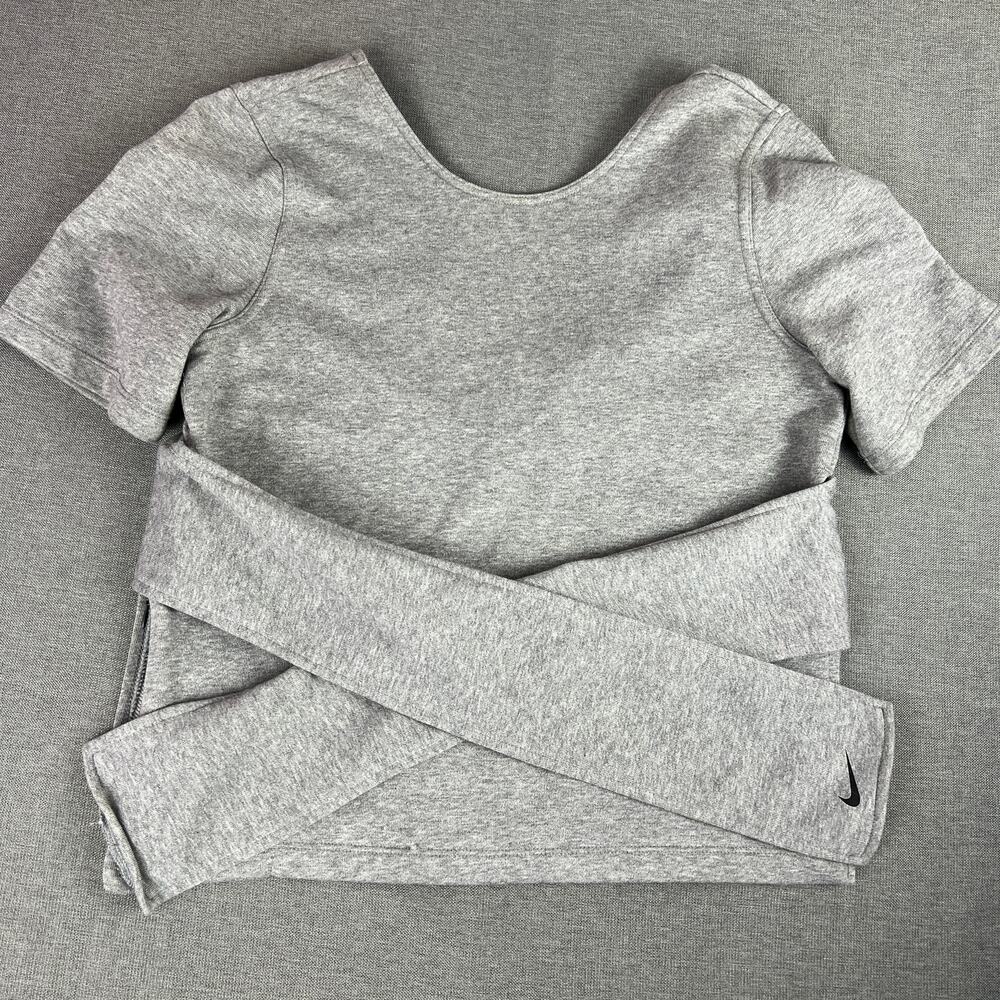 Nike Women's Gray Cropped Short Sleeve Top